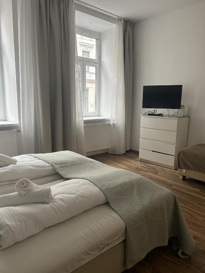 Cozy City Center Apartments Wien Exteriör bild